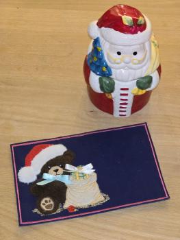 Preview: ITH-Stickdatei Schokoladenhülle Teddy Geschenkesack